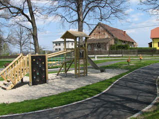 Dětské a sportovní hřiště